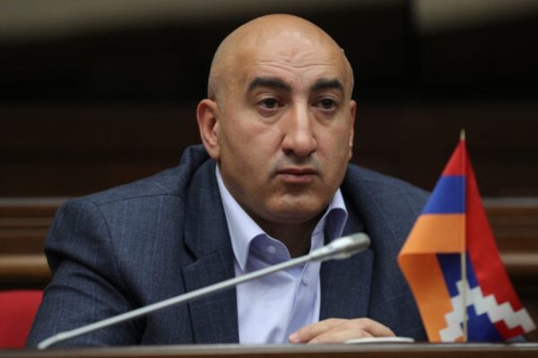 Պետությունը չի կարող գործել սպառնալիքների տրամաբանությամբ. Մհեր Մելքոնյան