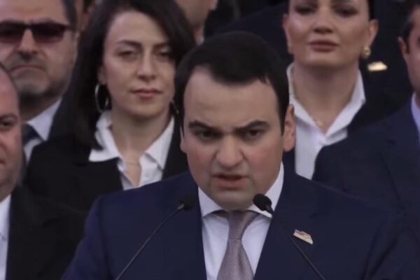 Միշտ հայտնվել են առաջնորդներ, ովքեր կարողացել են նորից ոտքի կանգնեցնել երկիրը
