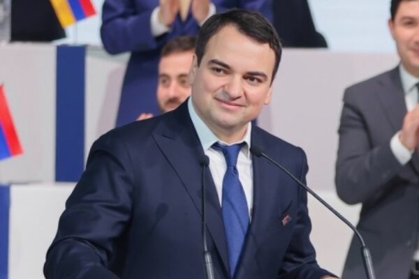Մեր հասարակությունը 2 այլընտրանք ունի․ Սամվել Կարապետյան կամ Փաշինյան․ Նարեկ Կարապետյան