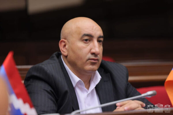 Այսօր Շիրակի մարզում անասնապահությունը կանգնած է լուրջ և համակարգային խնդիրների առաջ.Մհեր Մելքոնյան
