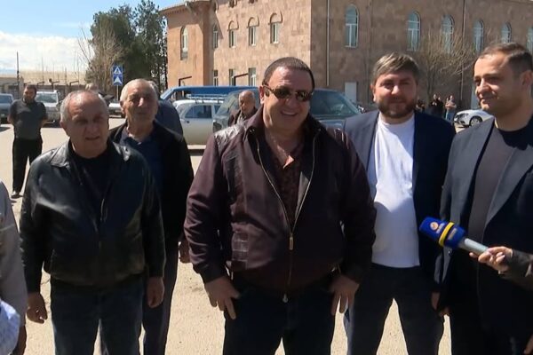 Կարևոր է մարդկանց վերադարձնել վստահությունը վաղվա օրվա նկատմամբ․ Գագիկ Ծառուկյանը Արարատի մարզում է
