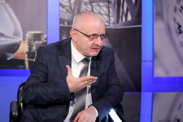 Ալեն Սիմոնյանի անուղղակի, բայց հստակ հակադարձում է Նիկոլ Փաշինյանի առաջ մղած «խաղաղության» թեզին