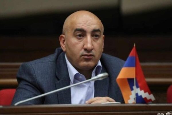 Մեր հասարակության առաջնահերթությունը պետք է լինի ձևավորել հստակ ազգային օրակարգ.Մհեր Մելքոնյան